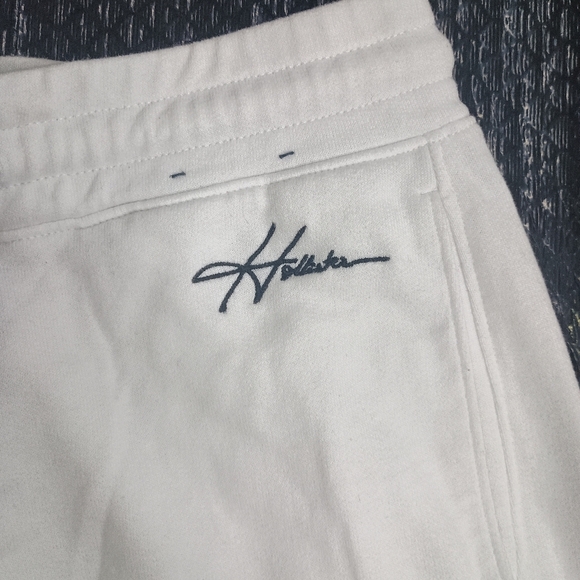 Hollister White Athletic Shorts with Drawstring Tie - Picture 11 of 12